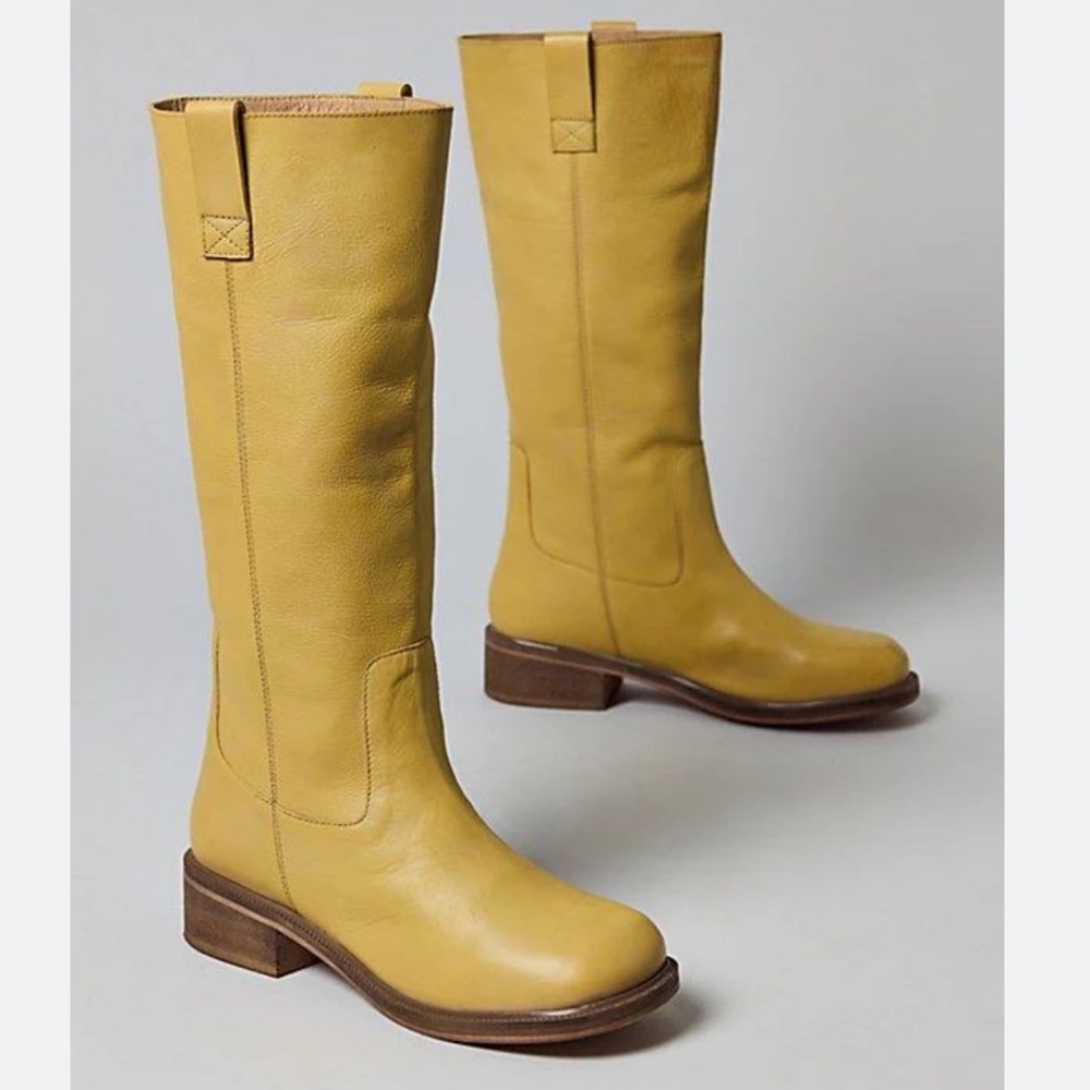 Urban Outfitters Slouch Tall Yellow Leather Heeled Boots Sz 7 or 7.5 - Picture 3 of 15